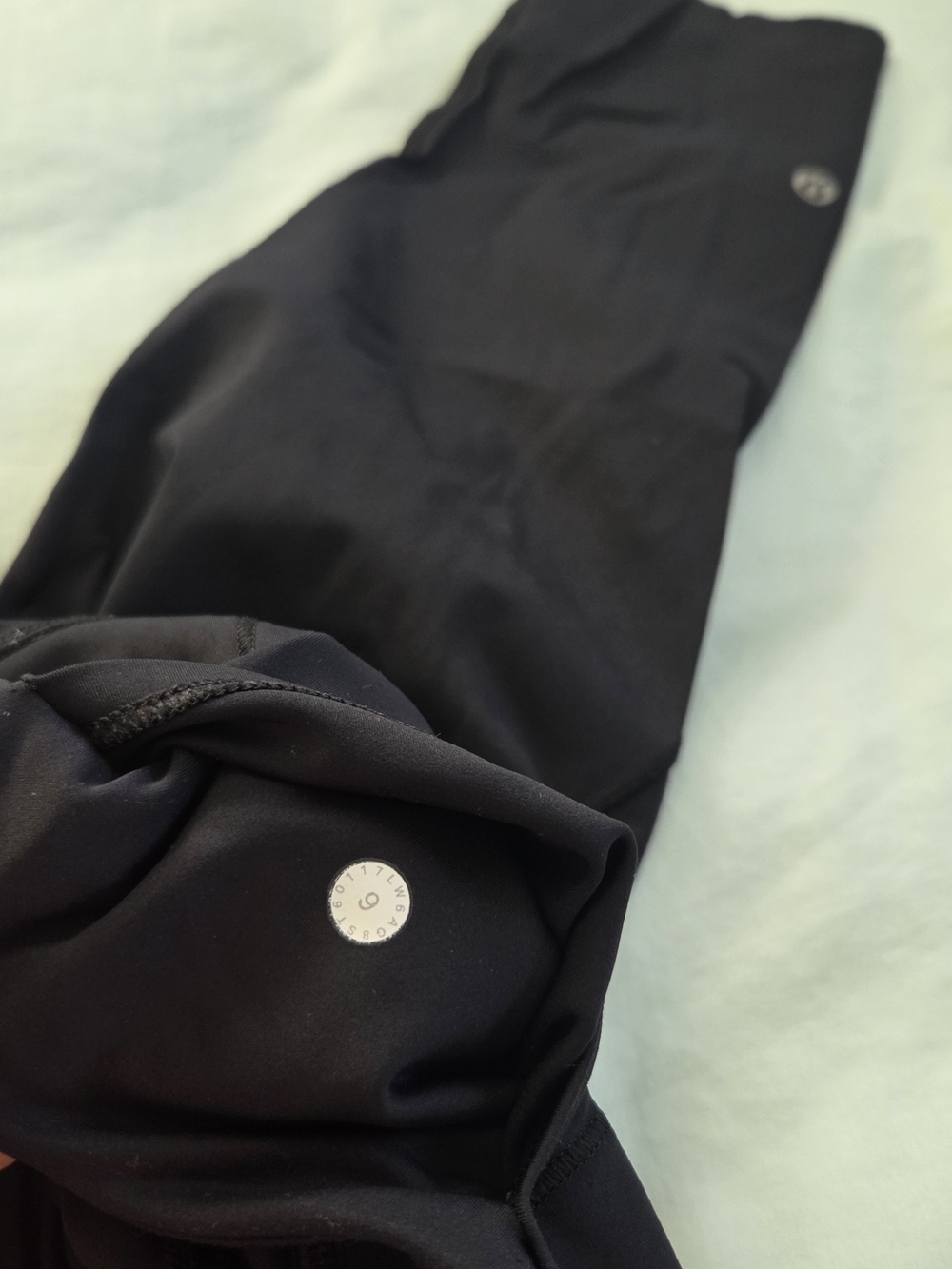 lululemon athletica Black Reflective Detail Leggings - Picture 6 of 9